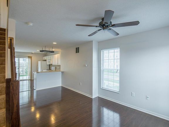3rd image of 5551 Bow Falls Blvd