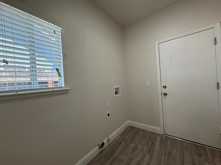 2128 E Saint Andrew Dr — Photo 16
