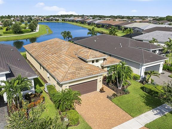 2nd image of 4925 SURFSIDE CIRCLE