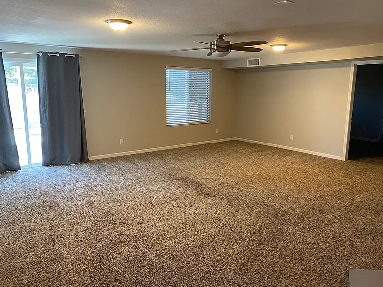 1141 W Elna Rae St — Photo 4