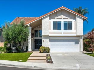 9 Christamon W, Irvine, CA 92620