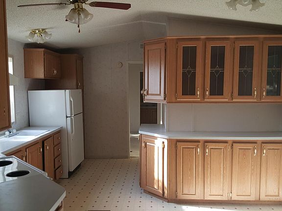 3rd image of 750 Sunbonnet Ln