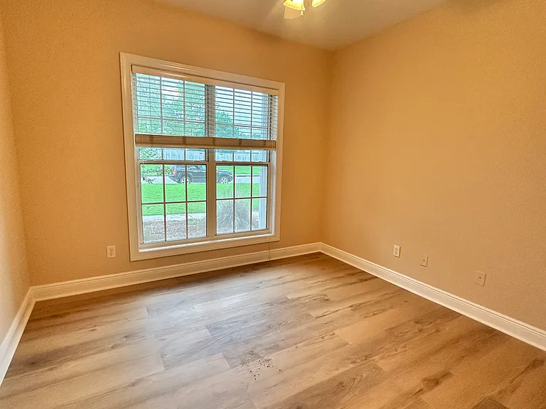 207 Okeechobee Dr — Photo 9