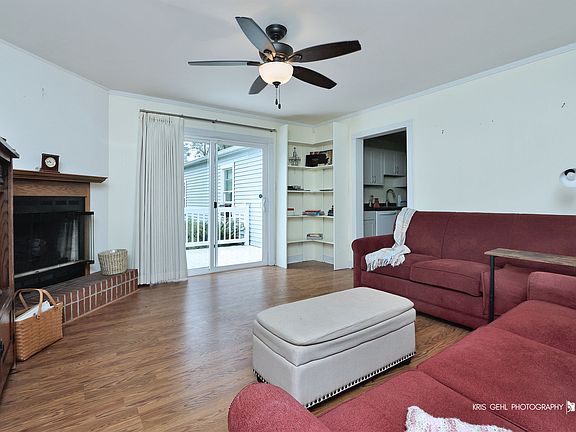 3rd image of 21452 W Sarah Dr