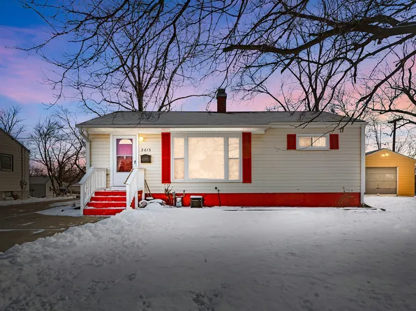 2613 N Lewis Ave, Waukegan, IL 60087