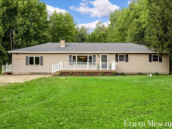 3240 E Riley Thompson Rd, Twin Lake, MI 49457