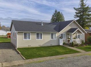 156 S Naches St, Buckley, WA 98321