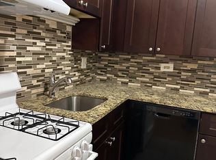 3710-311 N Pine Grove Ave #3710-311, Chicago, IL 60613