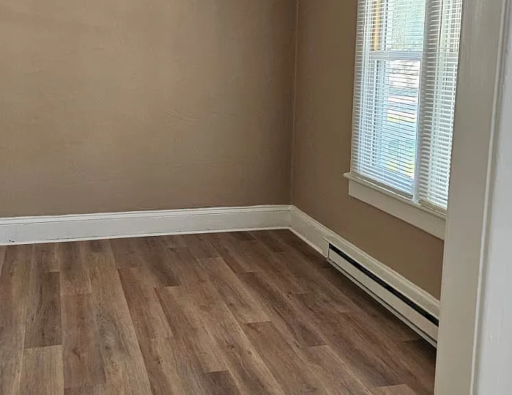 826 W 48th St — Photo 30