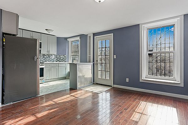 1st image of 314 Madison St #2A