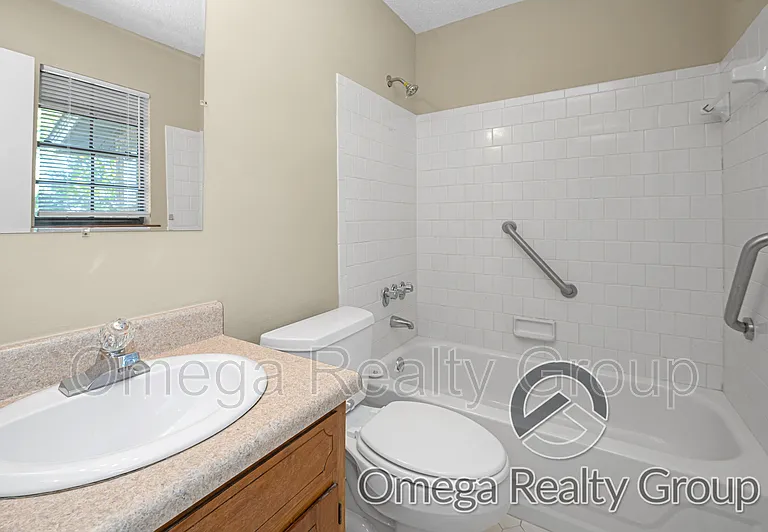 5827 Darien Dr — Photo 16