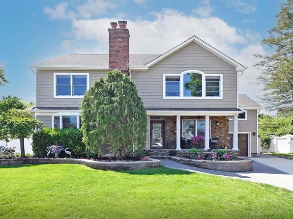 3650 Southview Avenue, Wantagh, NY 11793