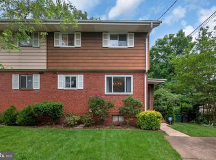 734 Booker Dr, Capitol Heights, MD