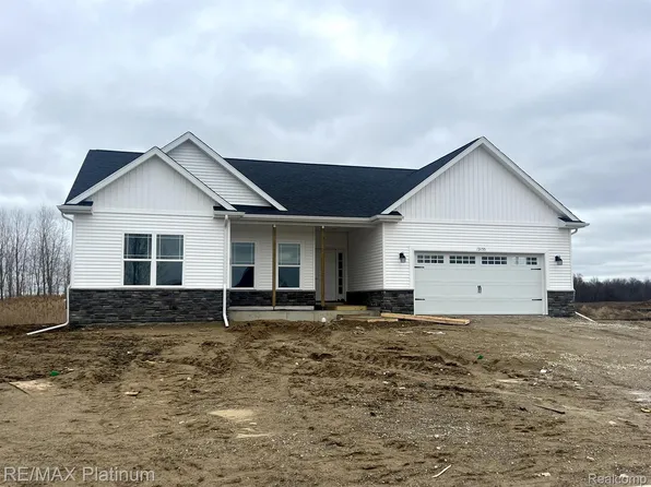 13155 Stony Brook Pass, Linden, MI 48451