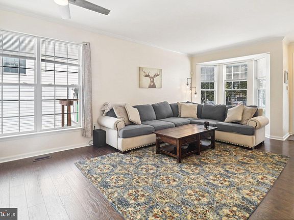 4th image of 13037 Thrift Ln