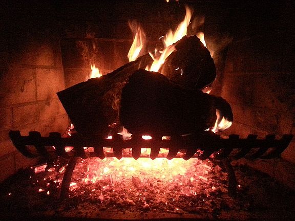 Ex large fireplace and hearth