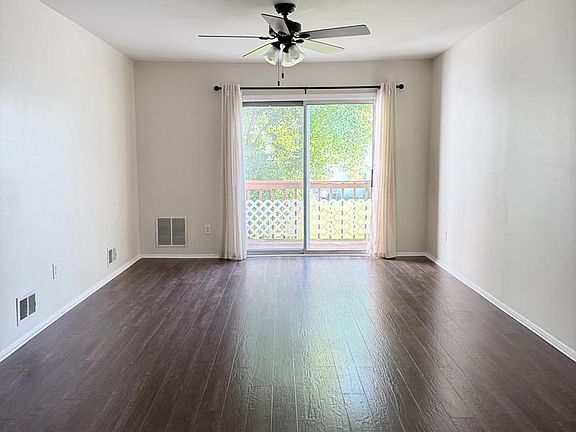 3rd image of 412 Dove Ct