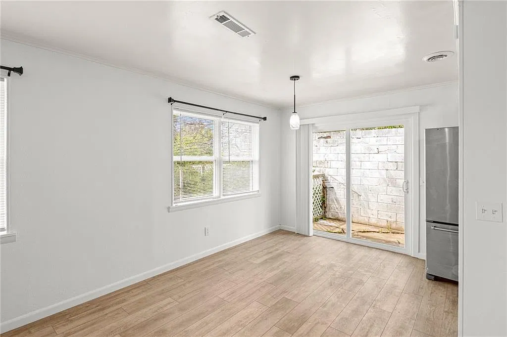 2 bed, 848 sqft, $1,295 — Photo 4