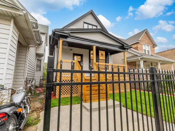 725 N Latrobe Ave, Chicago, IL 60644