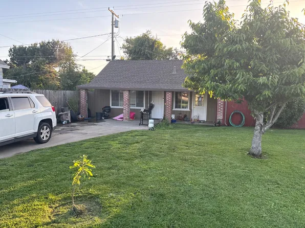 831 S Pleasant Ave, Lodi, CA 95240