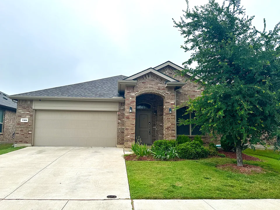 1109 Genola Dr