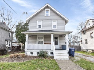2274 8th St SW, Akron, OH, 44314