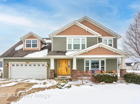 8703 Cottonwood Dr, Freeland, MI 48623