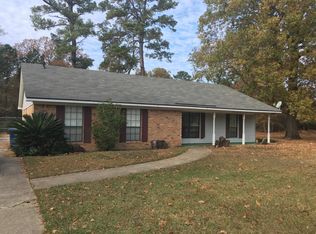 9300 Walker Rd, Shreveport, LA 71118