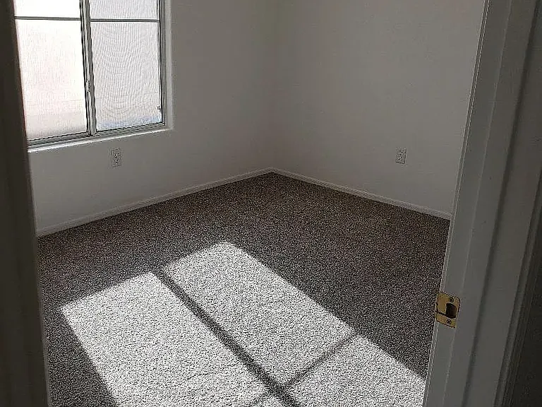 1370 E Cactus Bloom Way — Photo 10