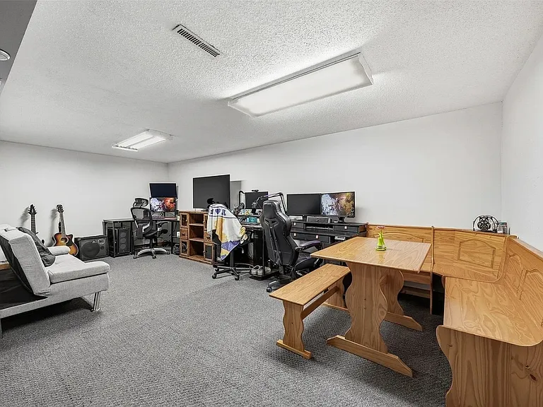 108 Atwood Dr SW — Photo 10