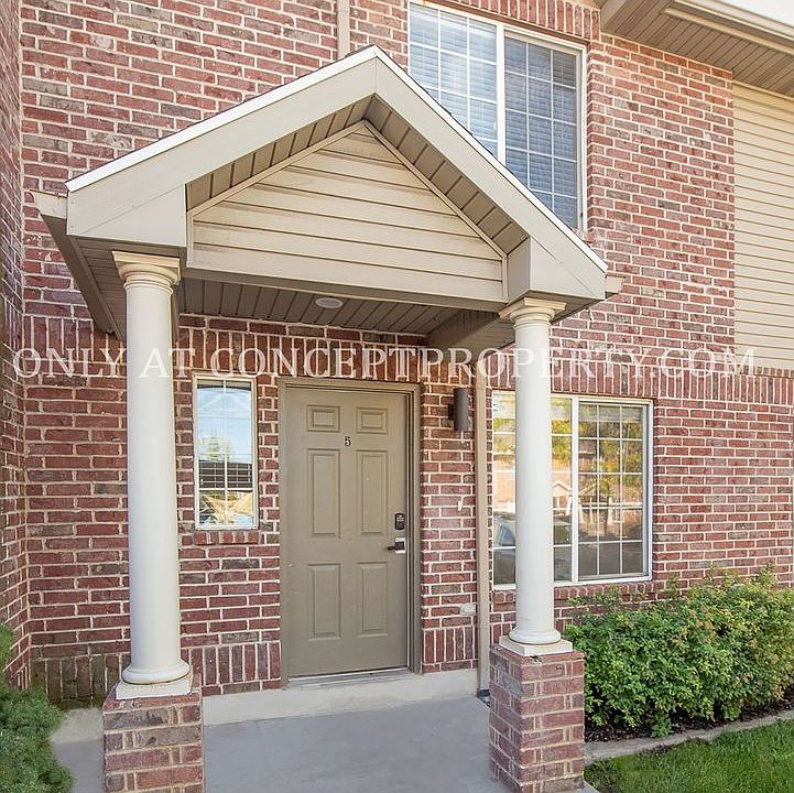 1st image of 1115 N Main St #10