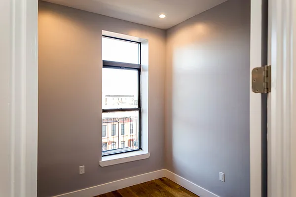 Rented by Nooklyn NYC LLC | media 42