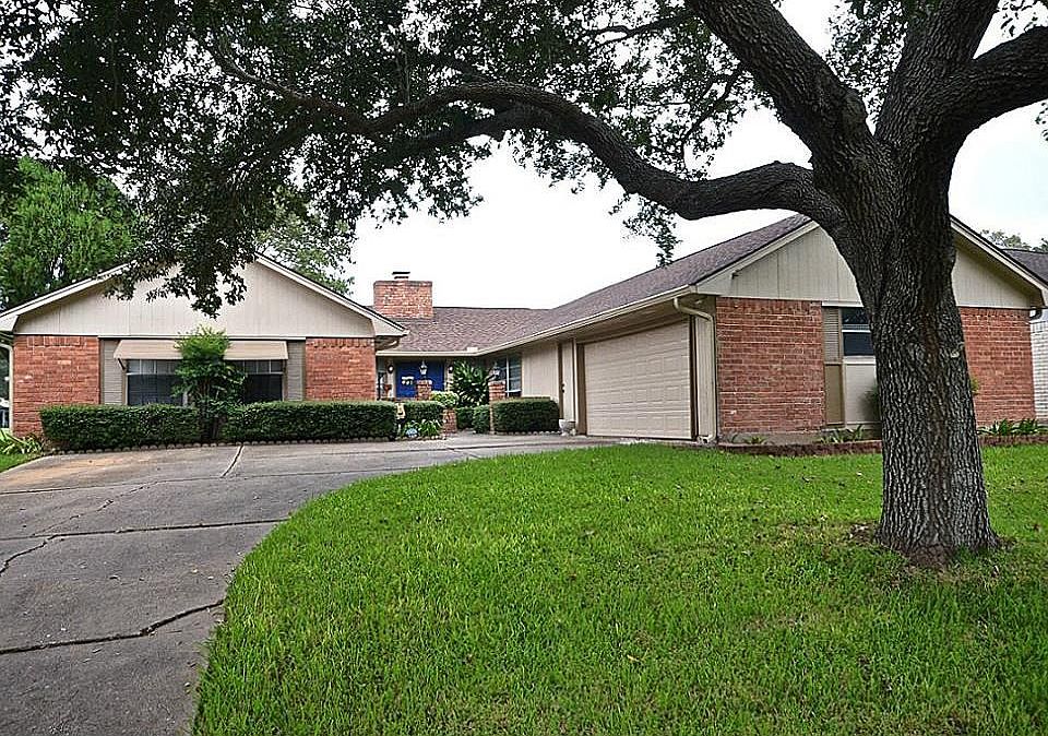 1st image of 3406 Hampton Dr