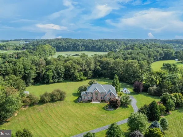 6347 Trout Stream Dr, Sykesville, MD 21784