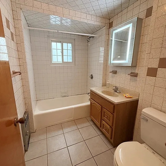 35-37 Springdale St #35 — Photo 15