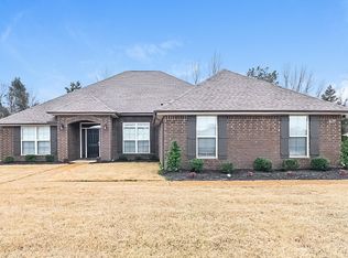 8679 Courtly Cir S, Olive Branch, MS 38654