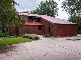 6950 100th St NW, Pine Island, MN 55963