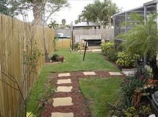 5531 SW 7th St, Pompano Beach, FL 33068