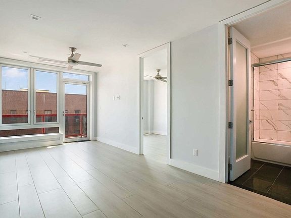 5th image of 975 Liberty Ave #3F