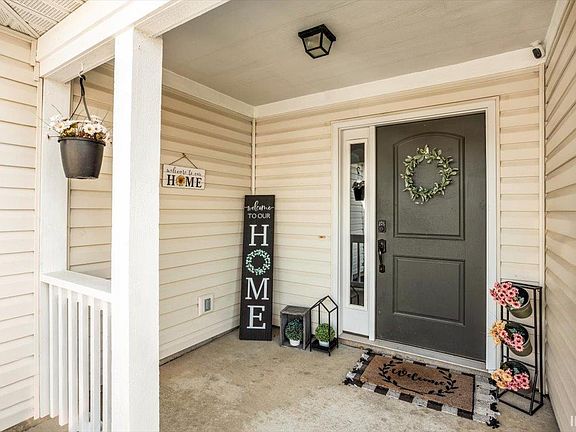 2nd image of 5420 Wilmington Cir