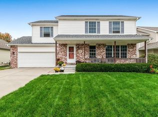 6510 Blackstone Rd, Lincoln, NE 68526