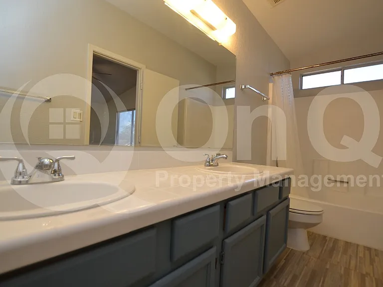 3806 W Cielo Grande — Photo 15