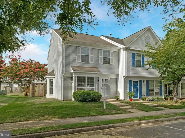 823 Smartts Ln NE, Leesburg, VA 20176