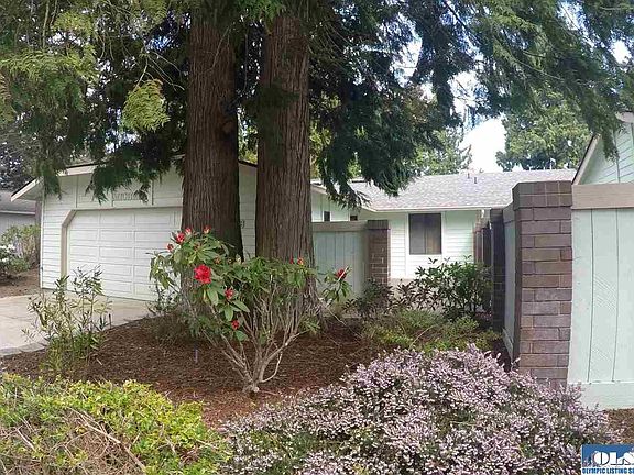 3rd image of 148 Hilltop Dr Unit D