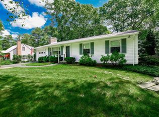 7 Brant Beach Ave, Mattapoisett, MA 02739