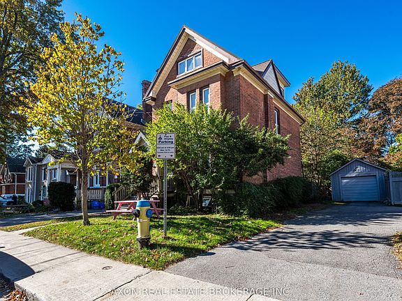 3rd image of 220 Frontenac St