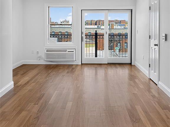 5th image of 315 7th Street #601