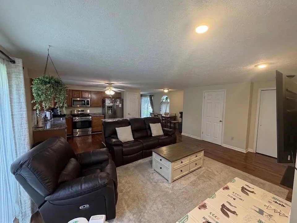 6016 County Road 41 #C