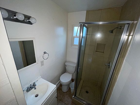 5th image of 130-132 Ash St #A