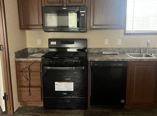 914 Lunga Dr, Round Lake, IL 60073